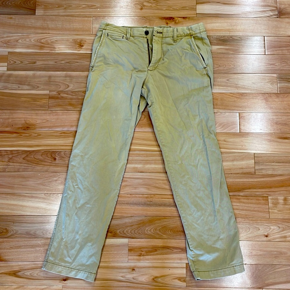 Gap straight leg khakis